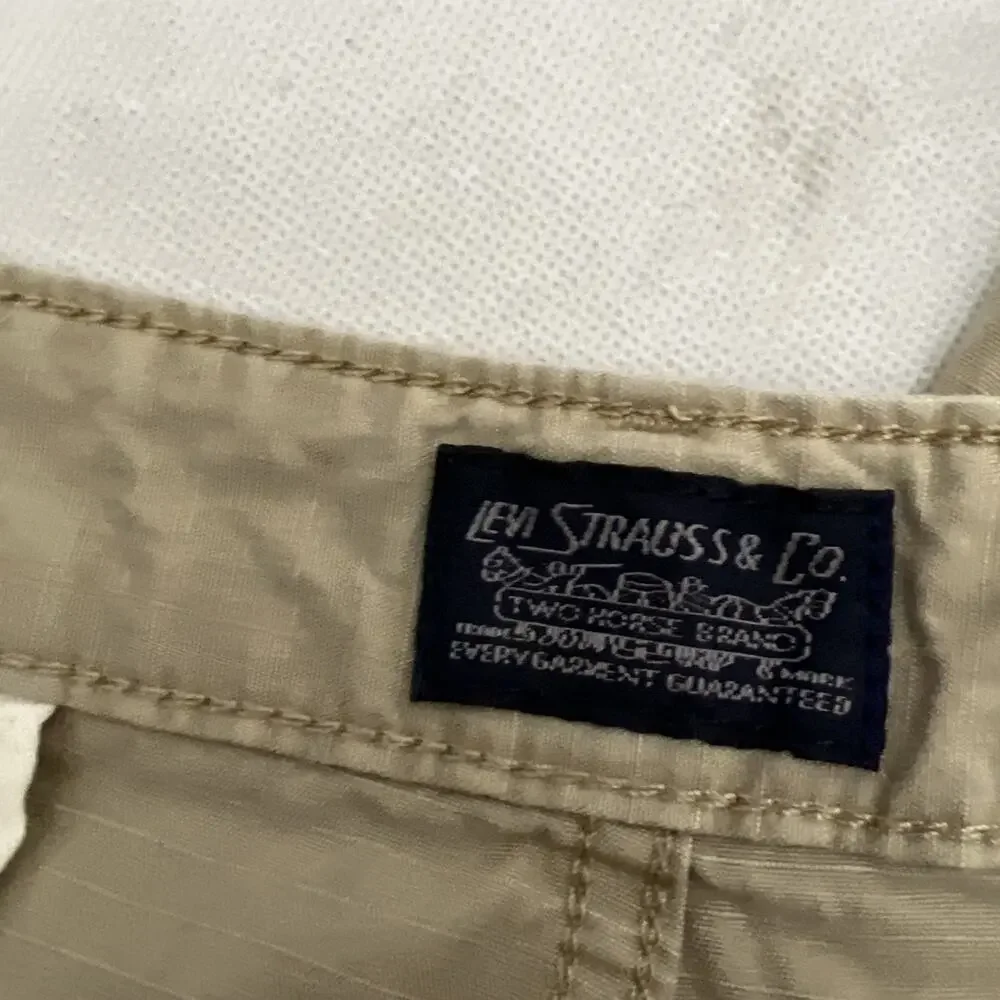 Levi's Strauss Cargo Khaki Tan Shorts Size 36 Men's Rip Stop Longer inseam Y2K - Picture 6 of 11